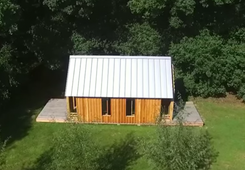 Ce fils construit pour sa mère une maison qui a secret très spécial