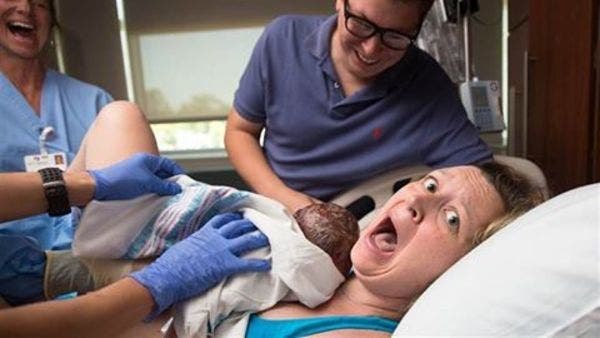 Cette mère n’arrive pas à croire ses yeux quand le médecin lui montre son bébé