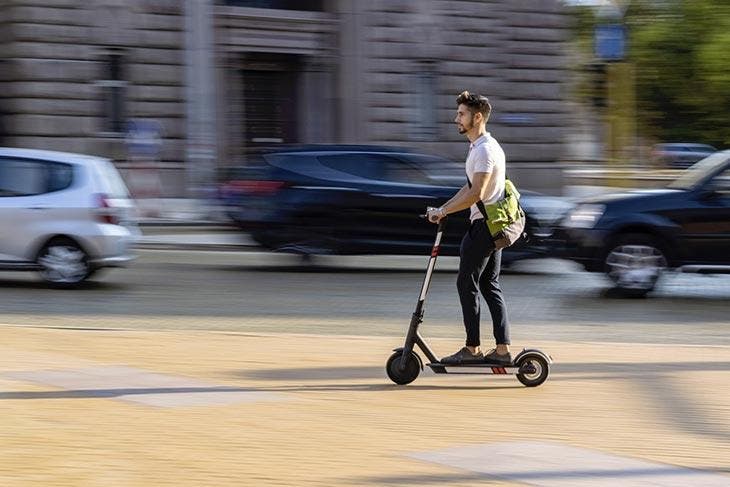 Circuler avec une trottinette électrique