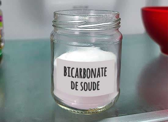 Du bicarbonate de soude dans le frigo