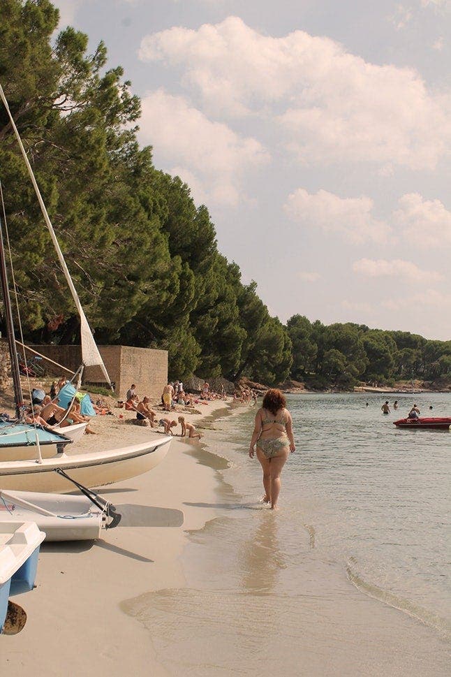 Je suis une femme ronde qui a osé porter un bikini à la plage