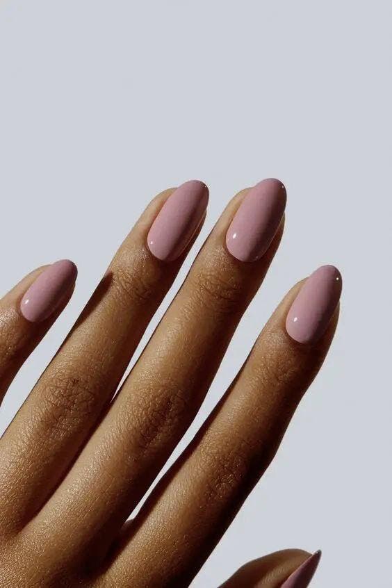 Ongles de printemps nude