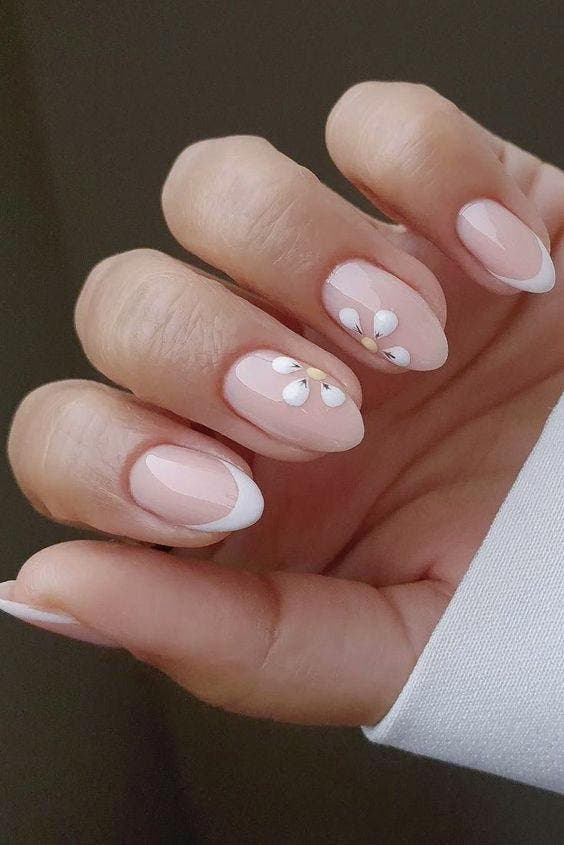 Ongles de printemps nude1