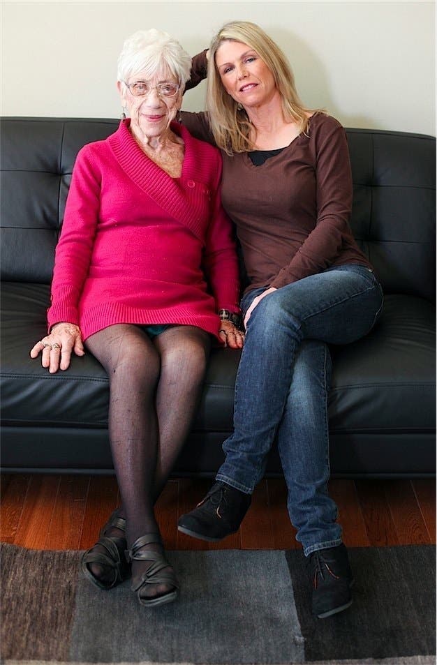 Regardez comment cet homme de 31 ans s’est marié avec cette femme de 91 ans