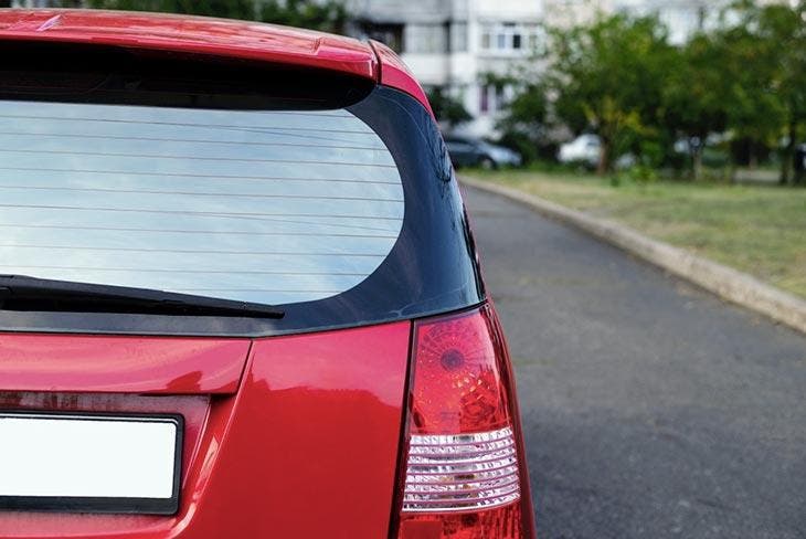 Vitre arrière de la voiture