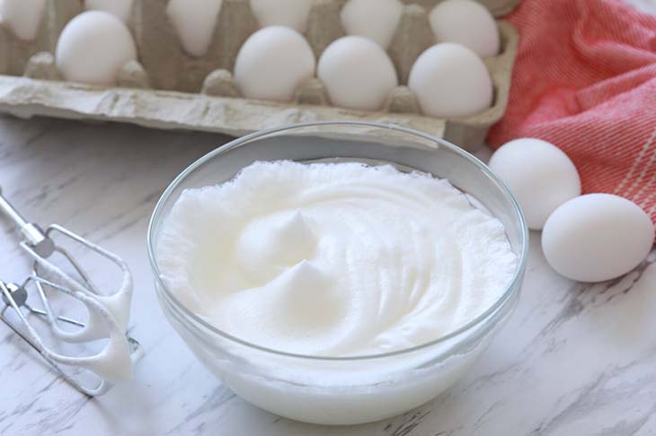 Du blanc d’oeuf pour éliminer les poils du visage 