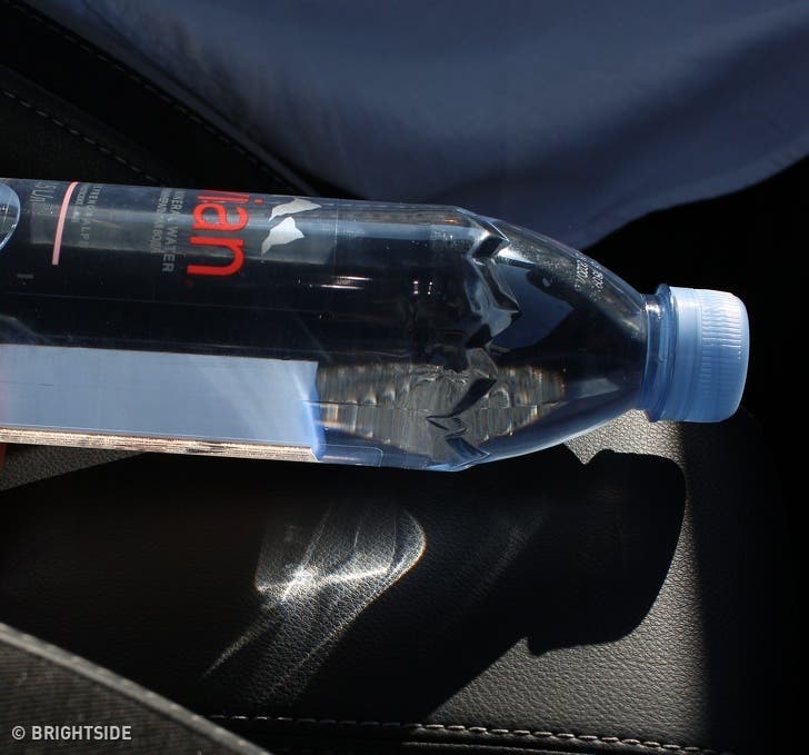 Ne laissez plus de bouteilles d’eau dans la voiture