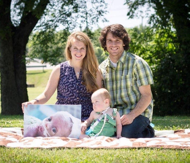 Leur bébé meurt à l’hôpital