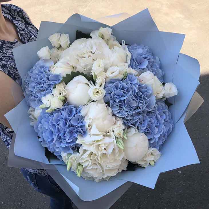 Bouquet de fleurs bleues 