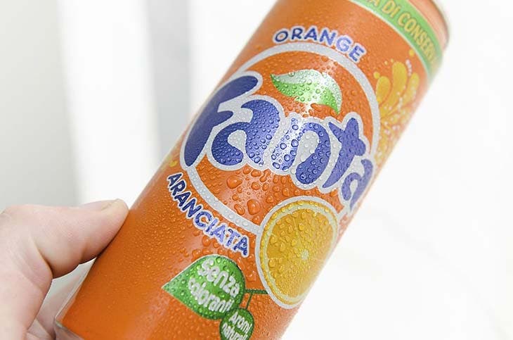 Une canette Fanta