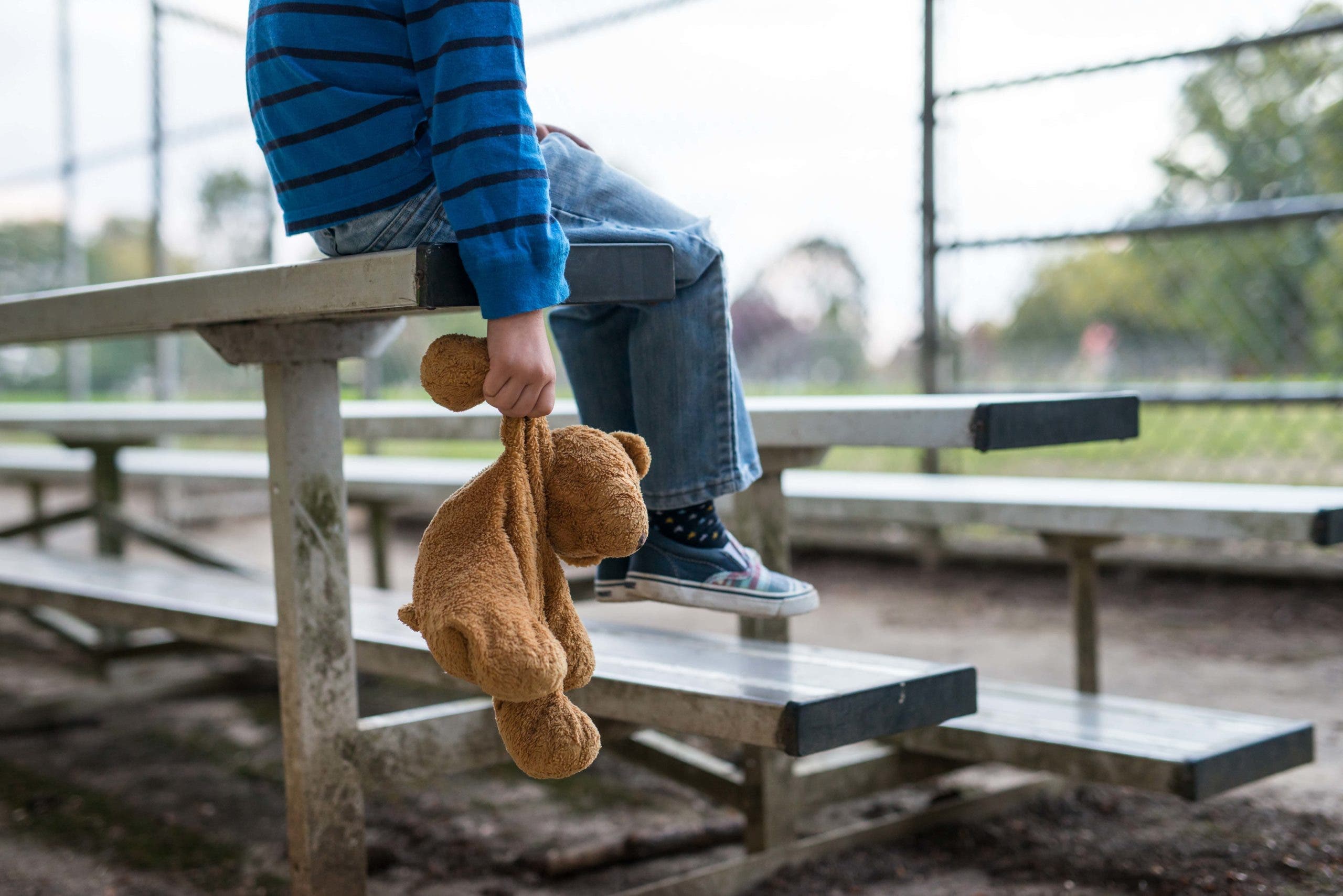 un père pédophile échappe à la prison